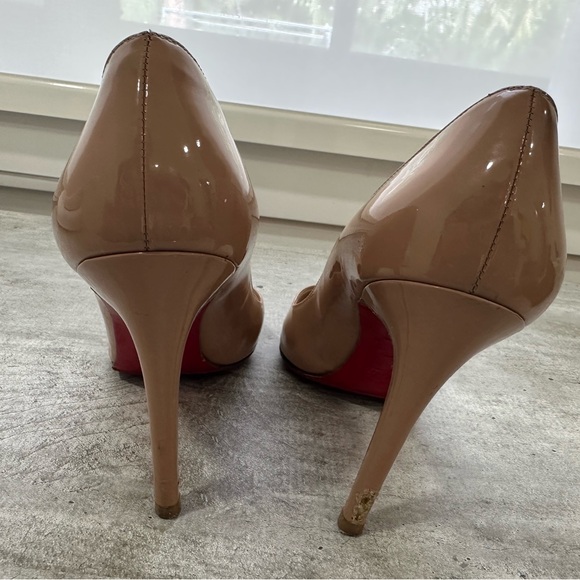 Christian Louboutin Beige Nude Patent Leather Pigalle 100 Pumps Size 38 - Picture 2 of 6